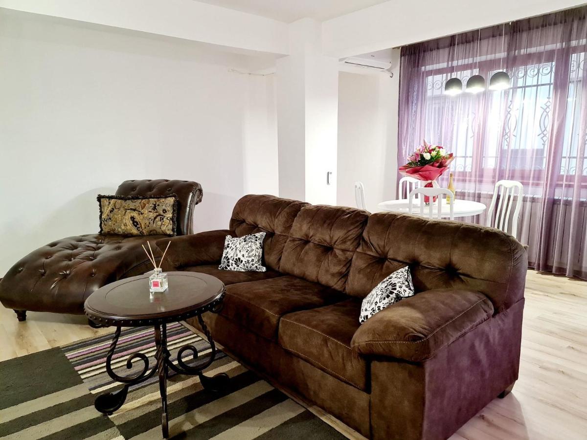 R.O.S.E. Apartment Constanta Bagian luar foto