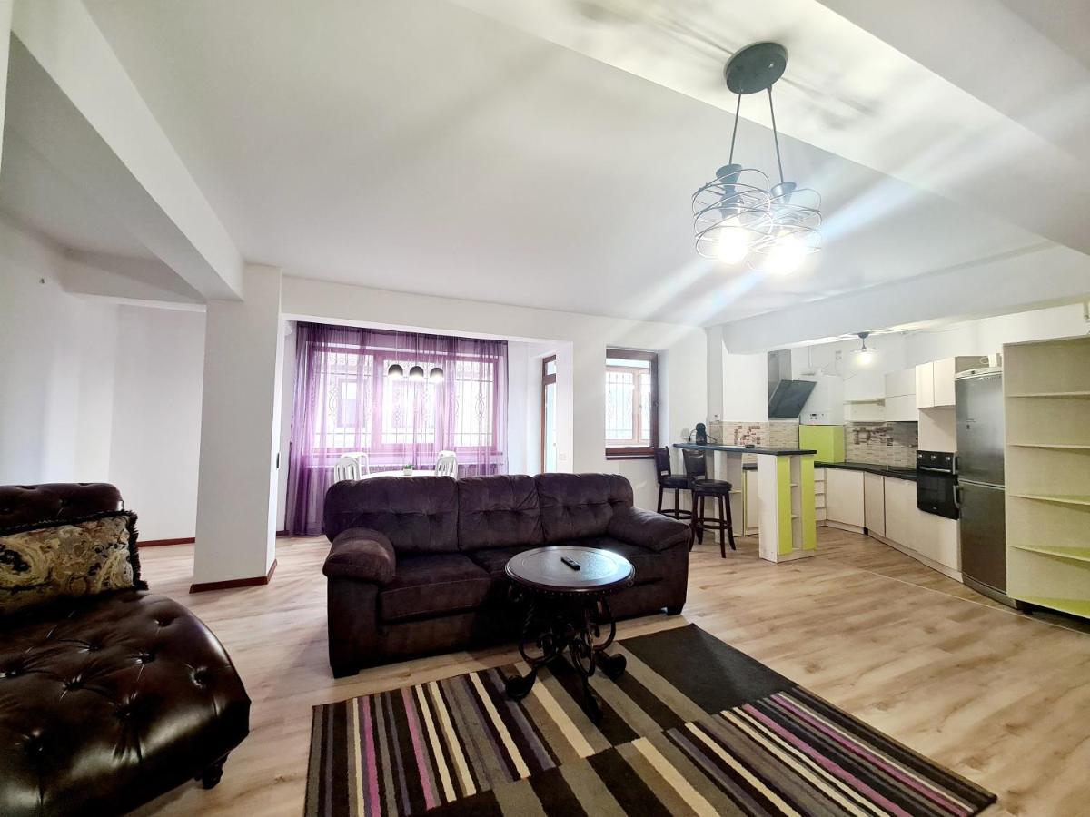 R.O.S.E. Apartment Constanta Bagian luar foto