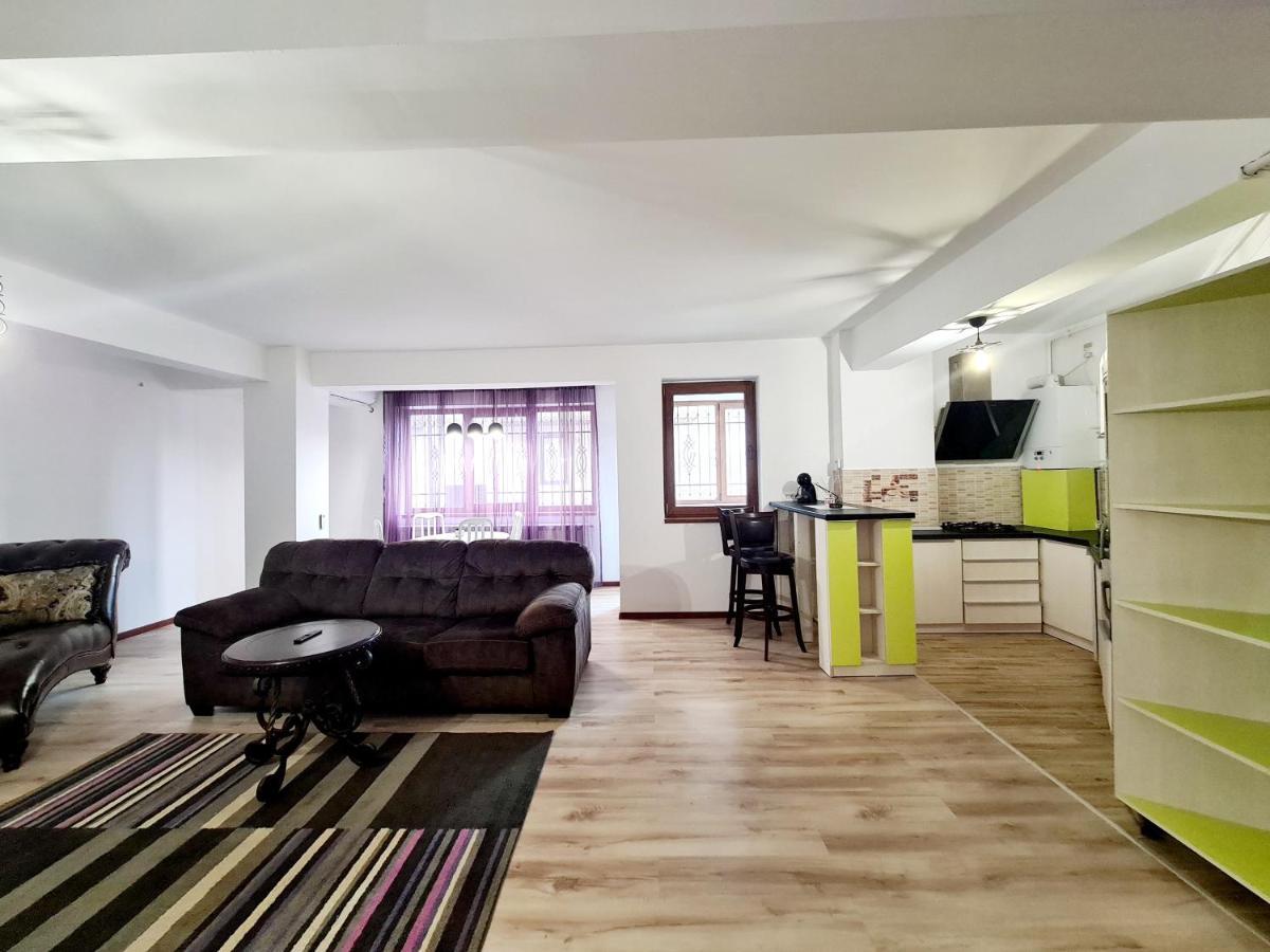 R.O.S.E. Apartment Constanta Bagian luar foto