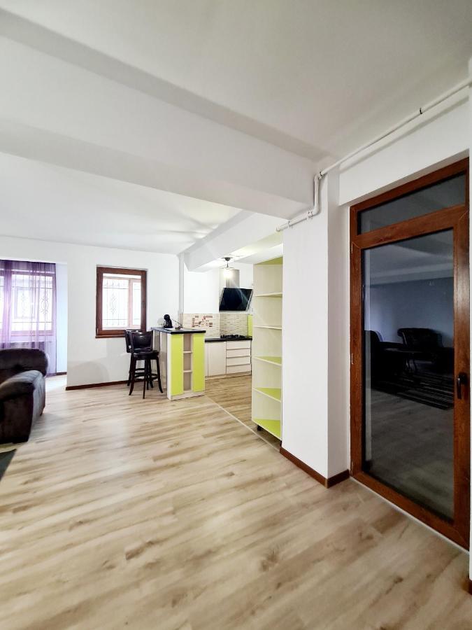 R.O.S.E. Apartment Constanta Bagian luar foto