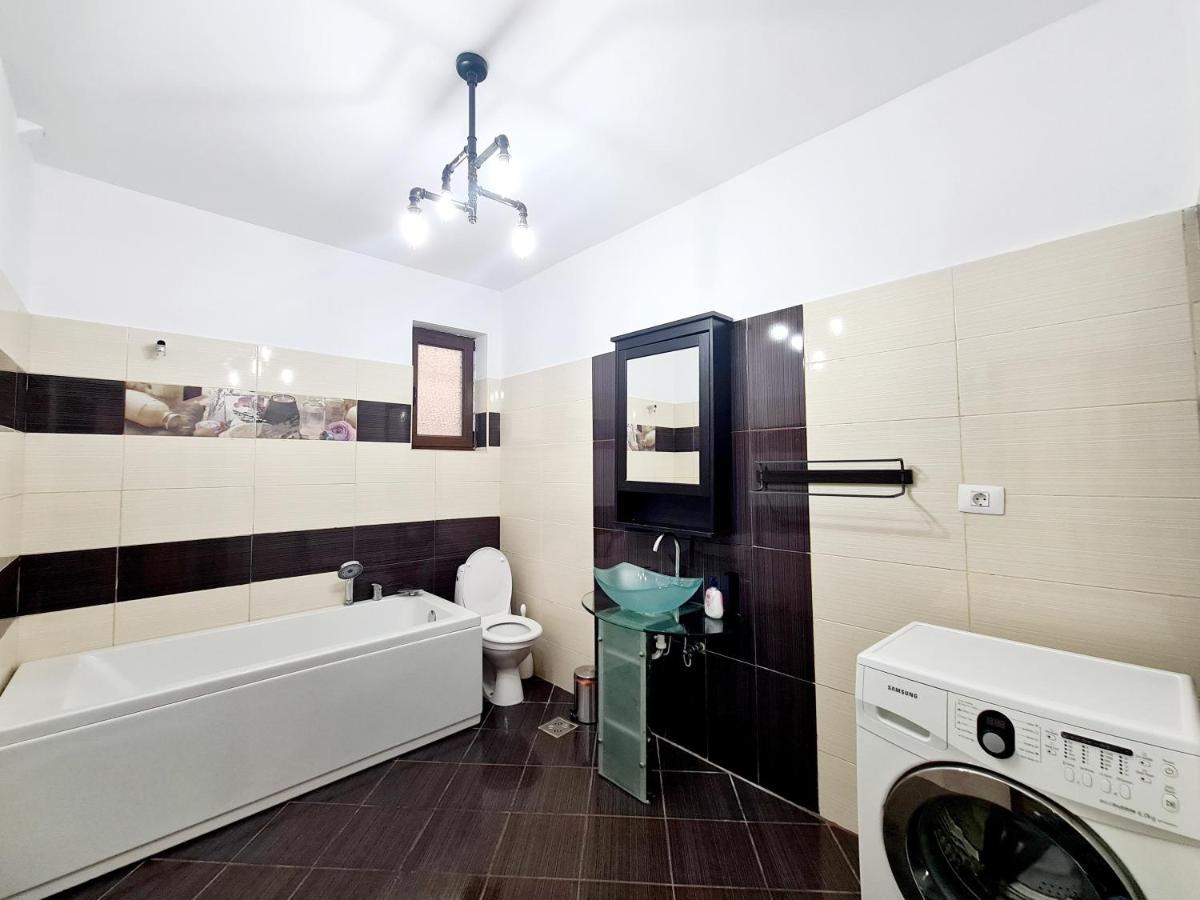 R.O.S.E. Apartment Constanta Bagian luar foto