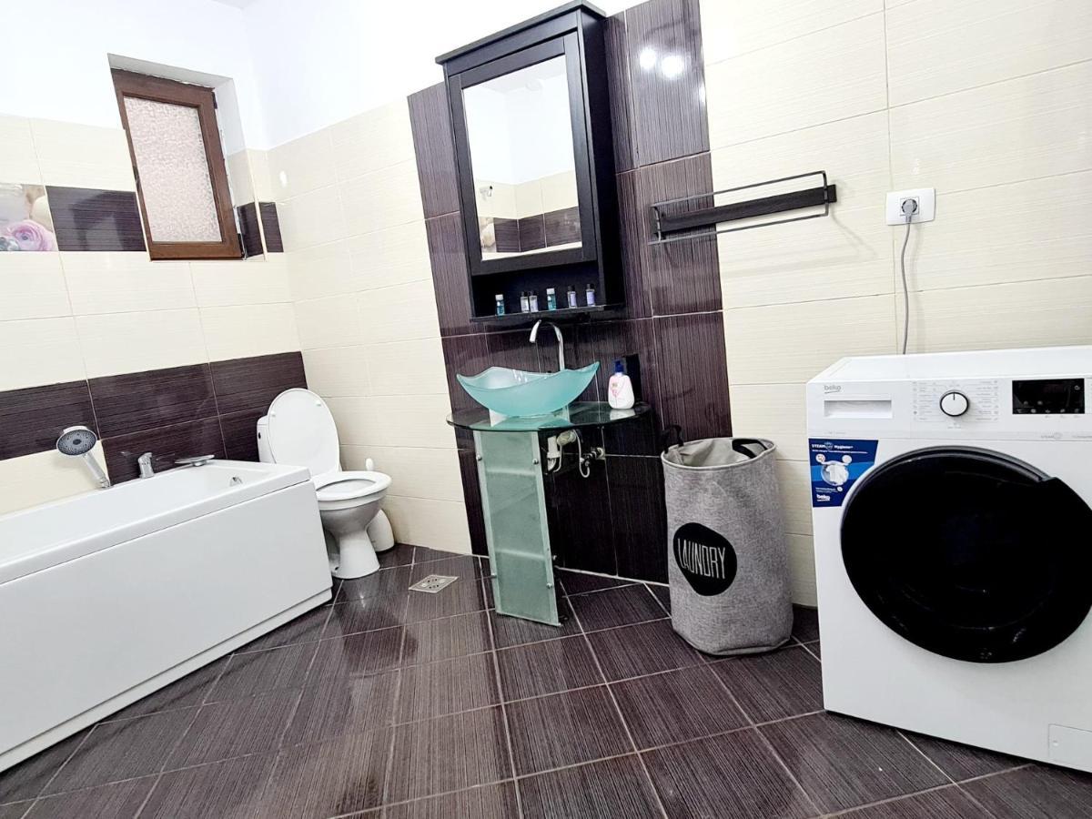 R.O.S.E. Apartment Constanta Bagian luar foto